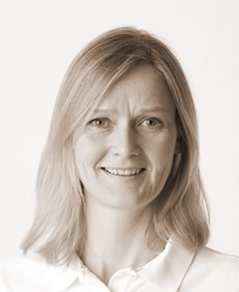 Astrid van der Linden, Assistenz, Zertifizierte Zahnmedizinische Fachangestellte